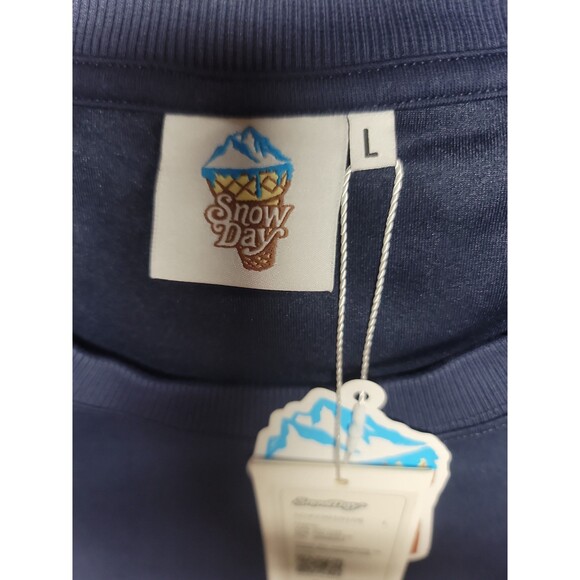 Snowday Navy Blue with classic let it snow logo , large T shirt. - Picture 3 of 6